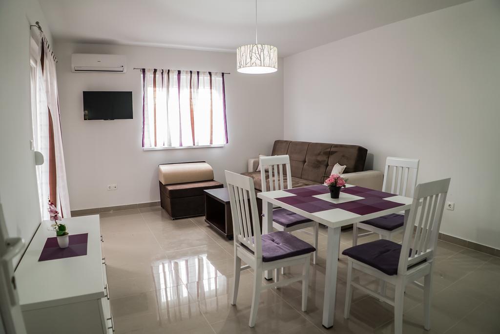 ויר Apartments Malina מראה חיצוני תמונה